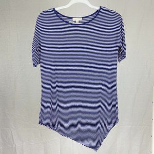 Zenana Outfitters Women's Blue and White Striped Top T-shirt with Pointe…